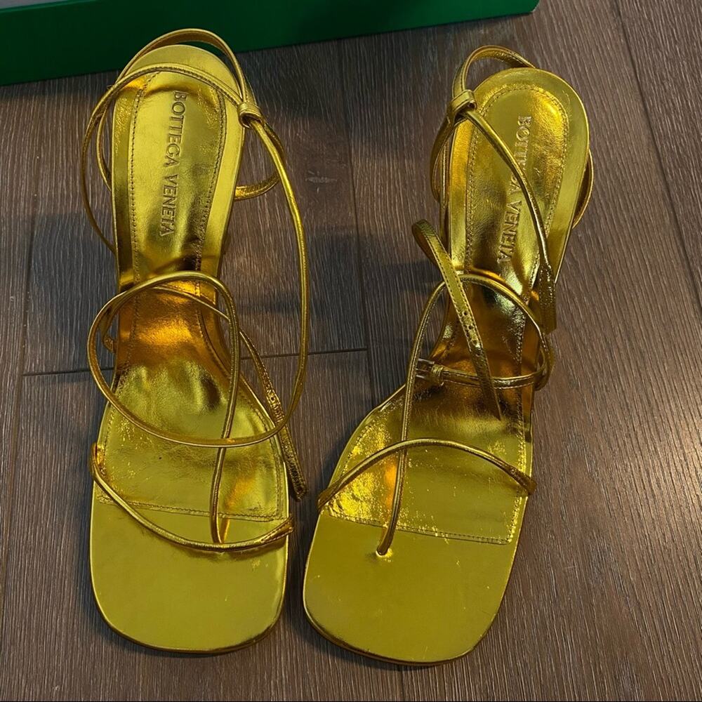 BOTTEGA VENETA Line Metallic Gold Strappy Leather Heeled Sandals - Picture 5 of 11
